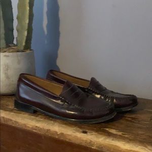 Weejuns genuine leather loafers